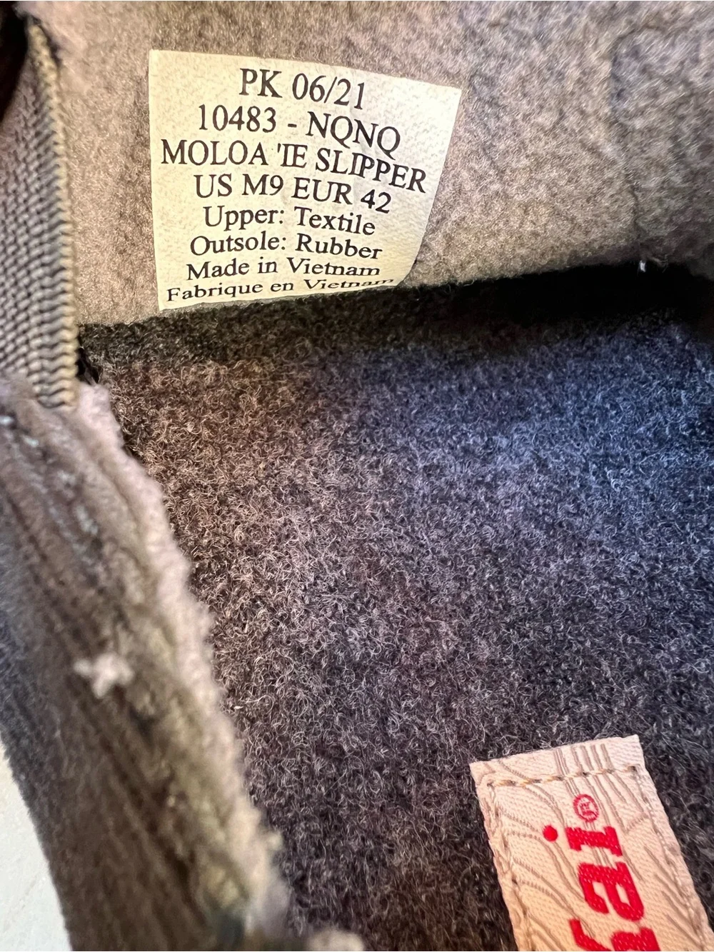 OluKai Moloa 'Ie Slippers Sz 9 Corduroy Green Nori Casual Comfortable NEW